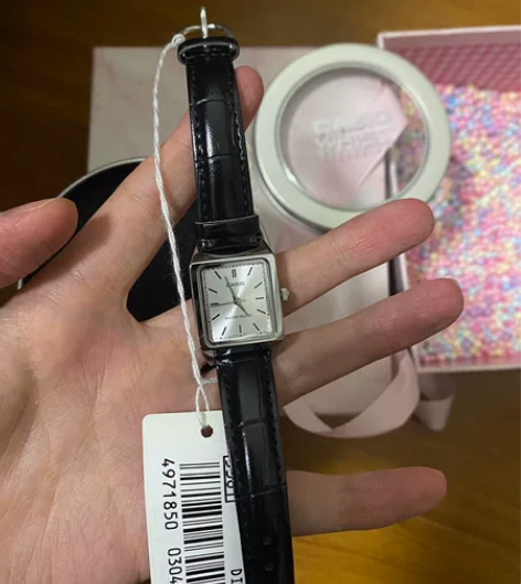卡西欧复古小方表 黑色表带 朋友送的全新 ...