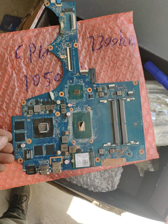 惠普暗影精灵主板 i7 7300hq cpu