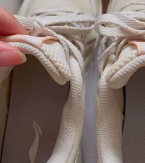 李宁女子经典休闲鞋 李宁云科技板鞋,上脚舒...