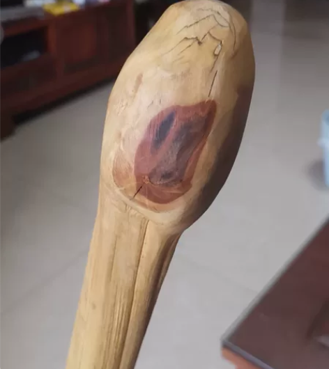 极品六道木: 纯阴干,老木件,木龄至少...