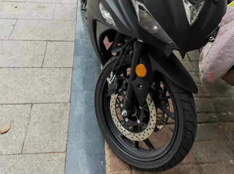 摩托车200cc  21年8月24已上好牌...