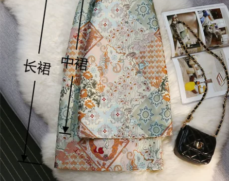 高端绣花半身裙女夏设计感a字裙高腰轻熟一步...