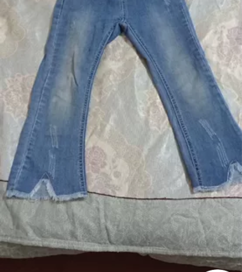 120码女童牛仔裤 喇叭裤，版型很好的，适...