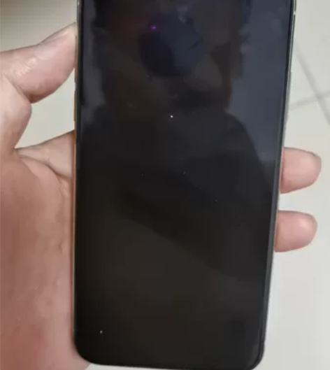 女生自用一手iPhoneX，256g内存，...