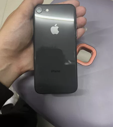 国行苹果8 64G 换过电池 850 感兴...