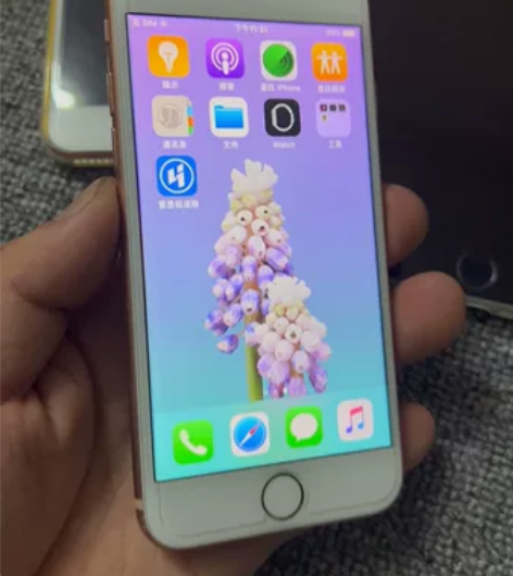 苹果8手机，64GB金色国行全网通，iOS...