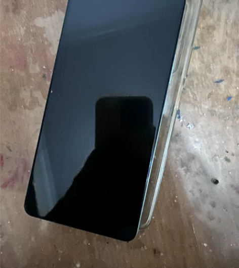 红米k40s 8+256，绿色 6月份在小...