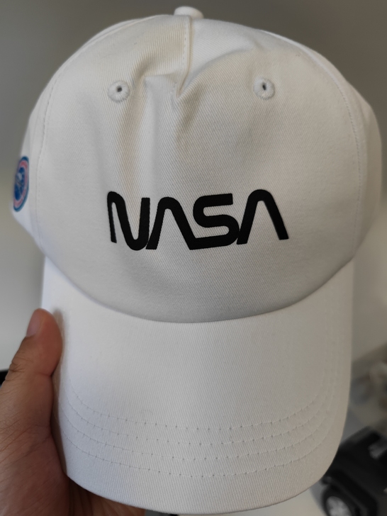 安踏赠品nasa帽子,全新带吊牌