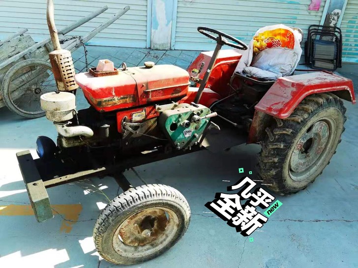 自用四轮,车头加大车斗。以前家里有十几亩地...