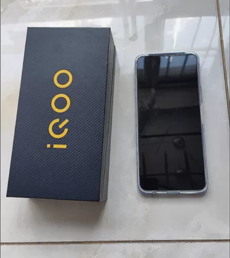 全新vivo全面屏智能手机学生手机 iQO...