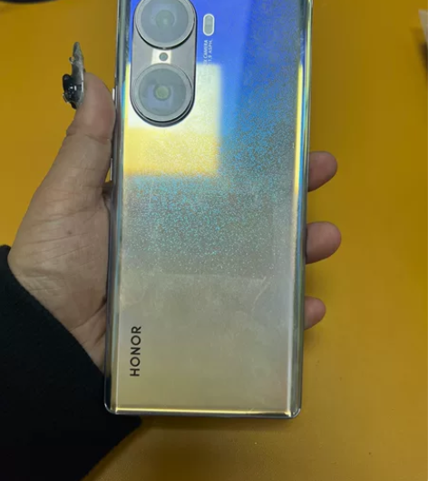 荣耀60 5g 8+256纯原机框，轻微使...