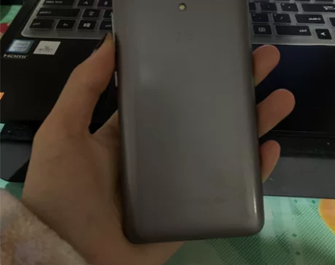 中兴手机，总容量8g，运行内存1g。 感兴...