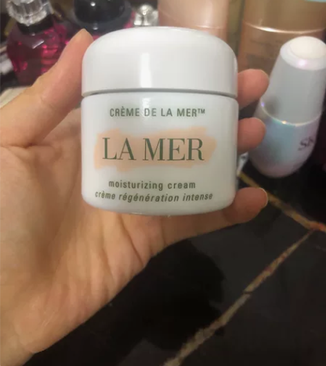 自用面霜 还有一半 正品 感兴趣的话点“我...