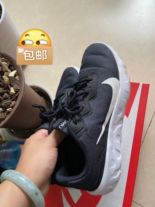 耐克运动鞋女，今年5月份专柜499买来的，...
