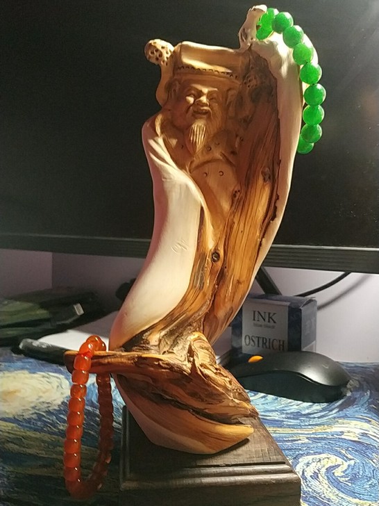随型崖柏财神根雕摆件，随型财神仅此一件！喜...
