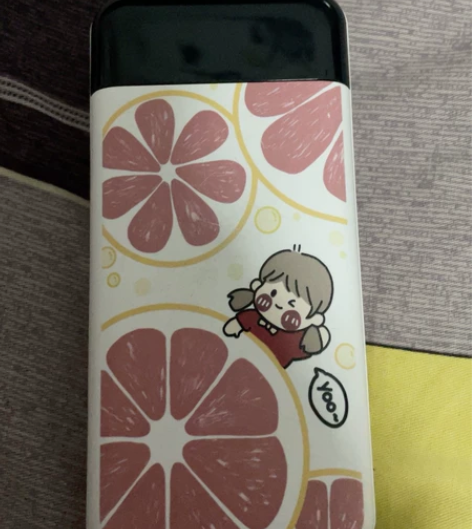 超大容量充电宝超薄小巧便携迷你共享自带线三...
