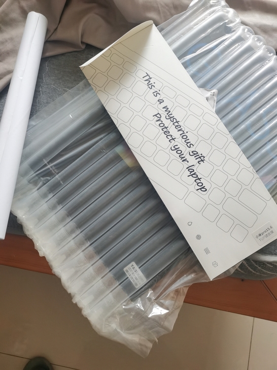 红米笔记本pro15 钢化膜和键盘膜 新的...