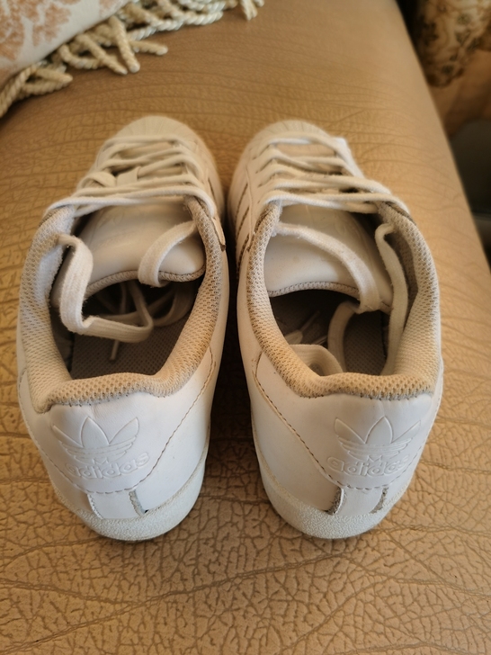 Adidas 已清洗 这价格不要问正不正了...
