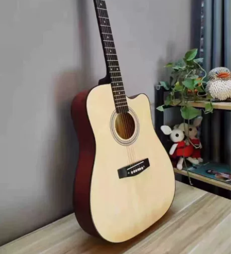 原价1000多的几乎全新吉他便宜出了,虽然...