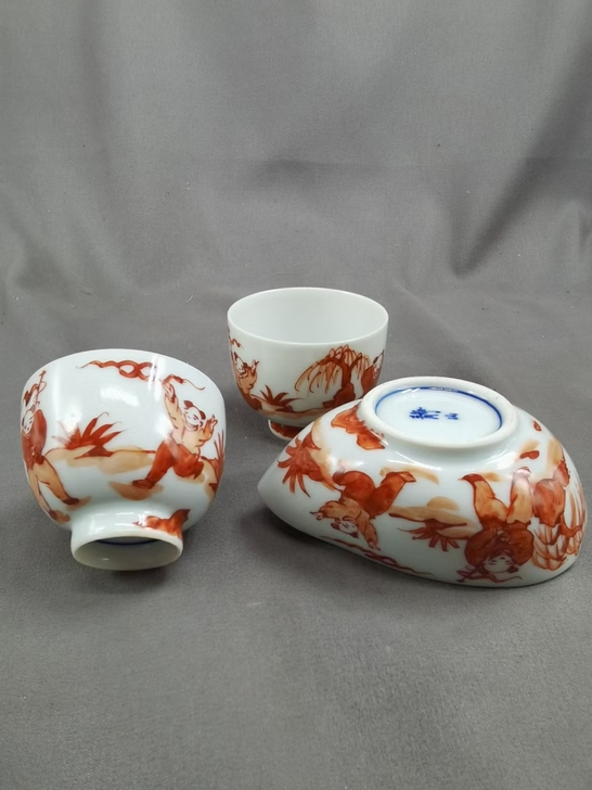 日本京烧名家富田静山作  矾红唐子图 二杯...