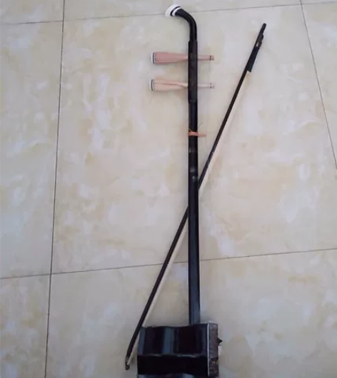 转让全新二胡,原价四百多的全新演奏二胡苏州...