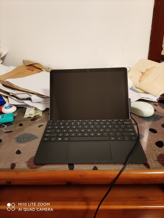 微软surface go 4g+64g，没...