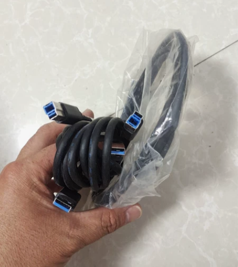 原装显示器高端供电转换数据线4根 一起出，...