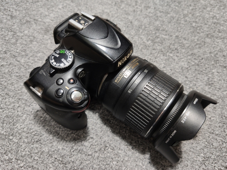 尼康D5100单反套机，配尼康18-55V...
