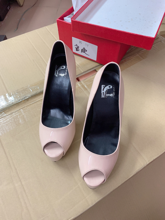 鱼嘴高跟鞋漆皮粉色防水台细跟34码10厘米