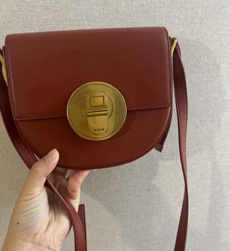 peco 马鞍包，小号红色款，旗舰店购入，...