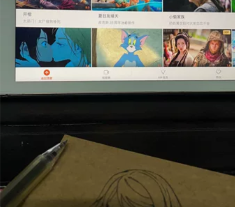 苹果平板iPad8!! 屏幕爆裂需要就来包...