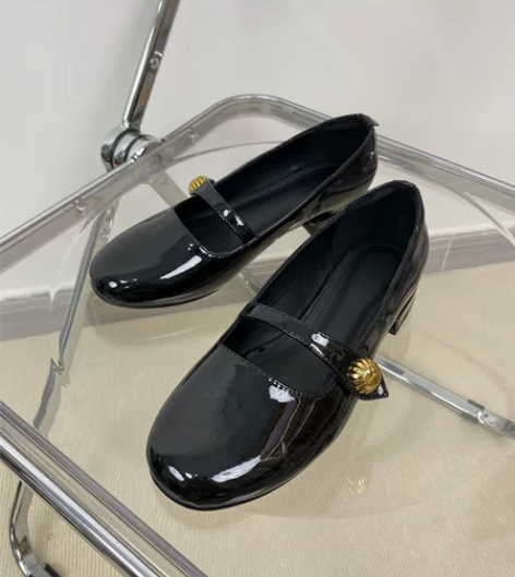 小粗跟2cm黑色玛丽珍鞋 35码