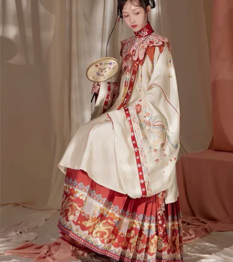 七月夕 莞尔 国风大典走秀款明制订婚汉服长...