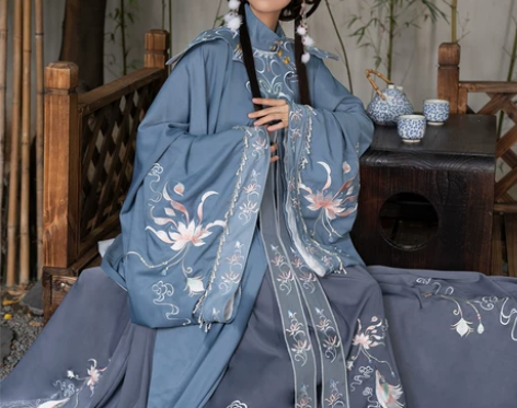 清梳原创西府幽兰明制汉服立领长袄刺绣云肩齐...