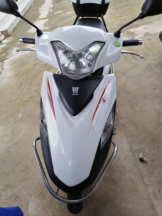 国4豪爵电喷100。实表不到5千