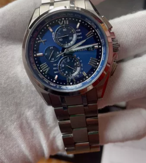 西铁城钛合金光动能电波男士腕表 AT804...