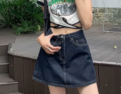 牛仔短裙A字裙裙裤 M码穿过一次,腰围大了...