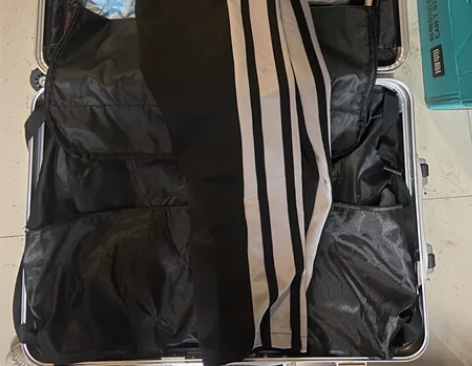 休闲裤 适合一米七 衣服太多想卖 没有瑕疵...