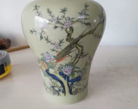 近代持制工艺品摆件一款。整体品相非常好，全...