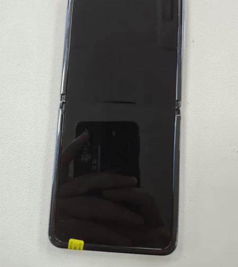 1499 三星折叠屏z flip，8+25...