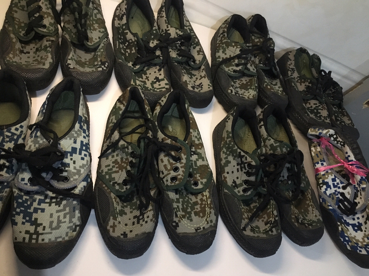 迷彩鞋 只穿过几天 小码9元包邮一双 大码...