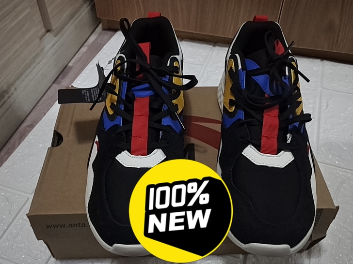 安踏！！！！43码！！！！109米包邮！！！