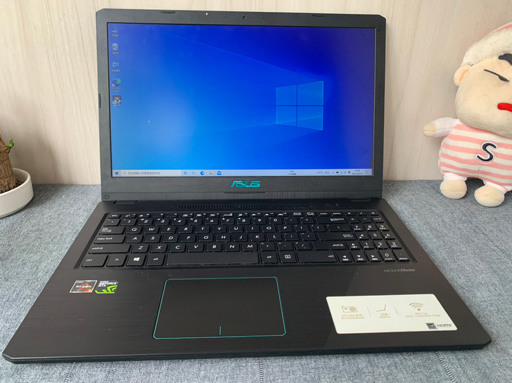 华硕笔记本电脑