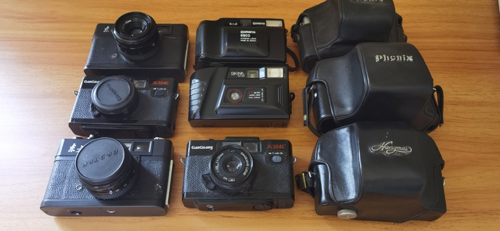 老相机 品牌有凤凰、红梅、东方、海鸥、甘光