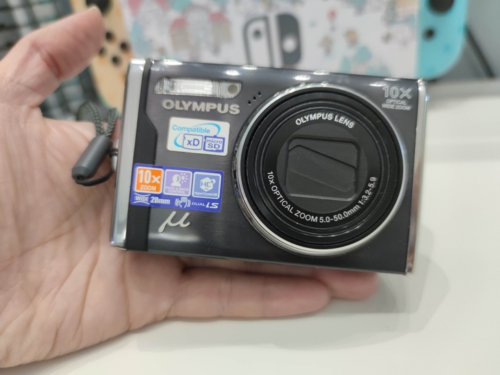 奥林巴斯相机u9000 用了两三次几乎全新