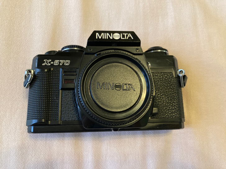 美能达X-570机身