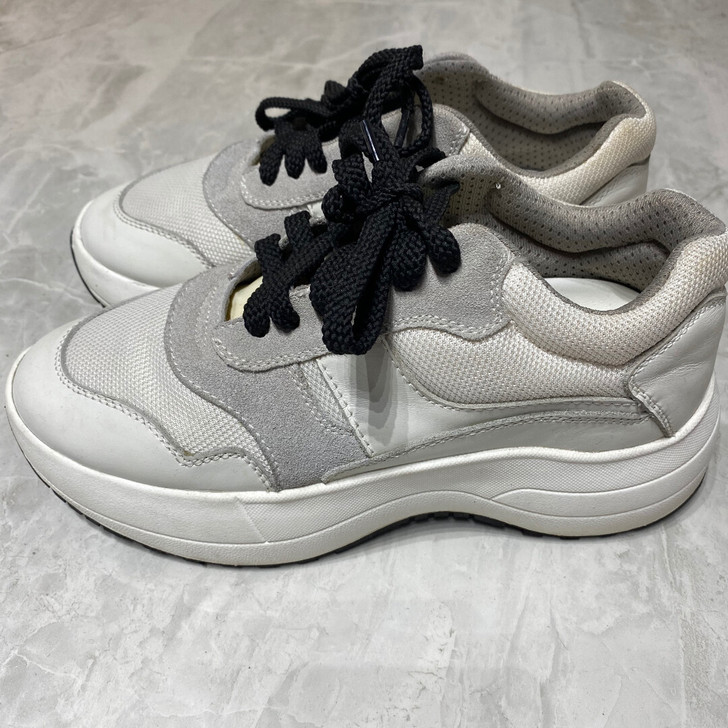 celine小白鞋运动鞋。穿过几次。质量超...