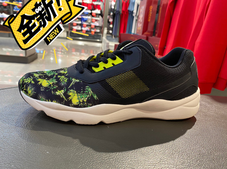 全新乔丹透气大码运动鞋仅剩一双44.5码！...