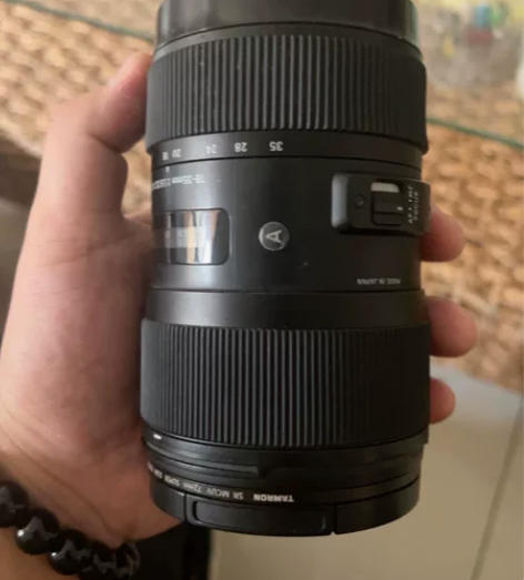 适马镜头18-35，去年买的，没用过几次，...