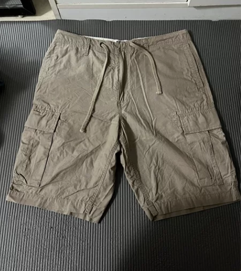 VANS范斯工装短裤男32码 几乎全新 放...